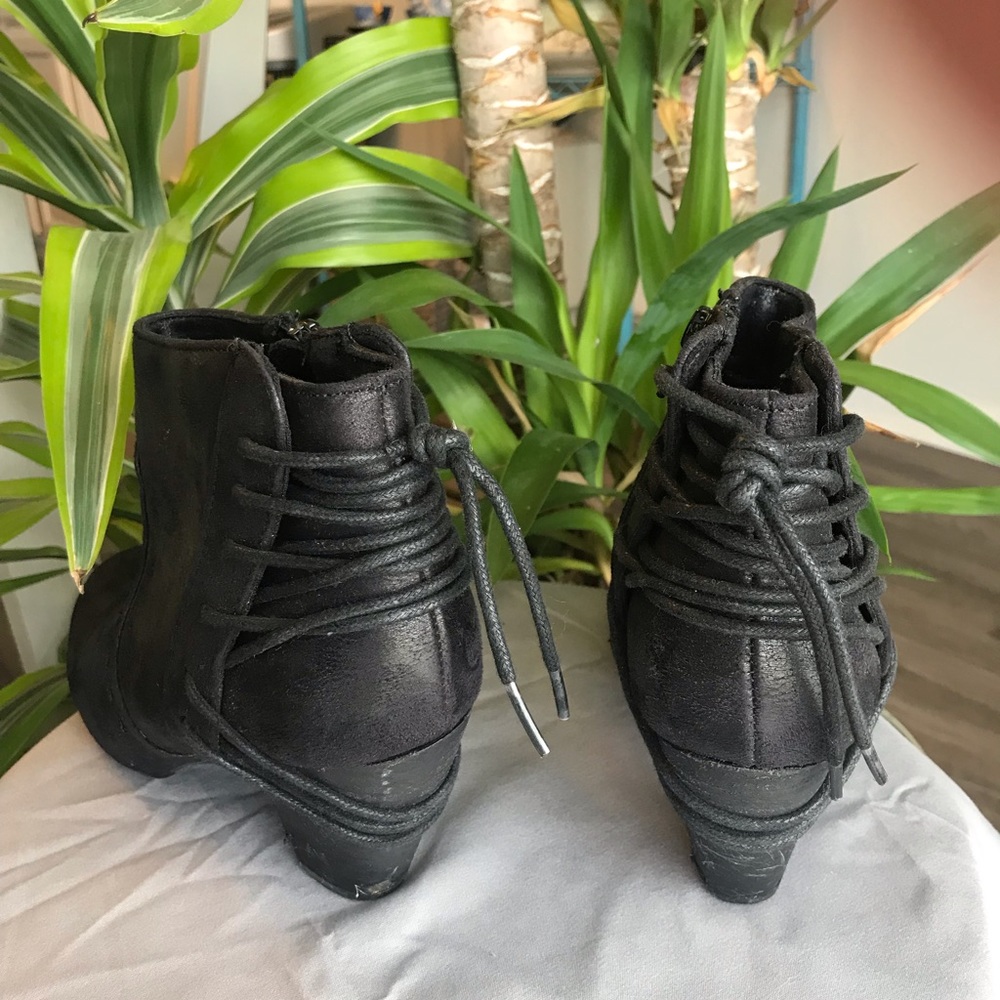 Report leather ankle boots - Picture 3 of 8